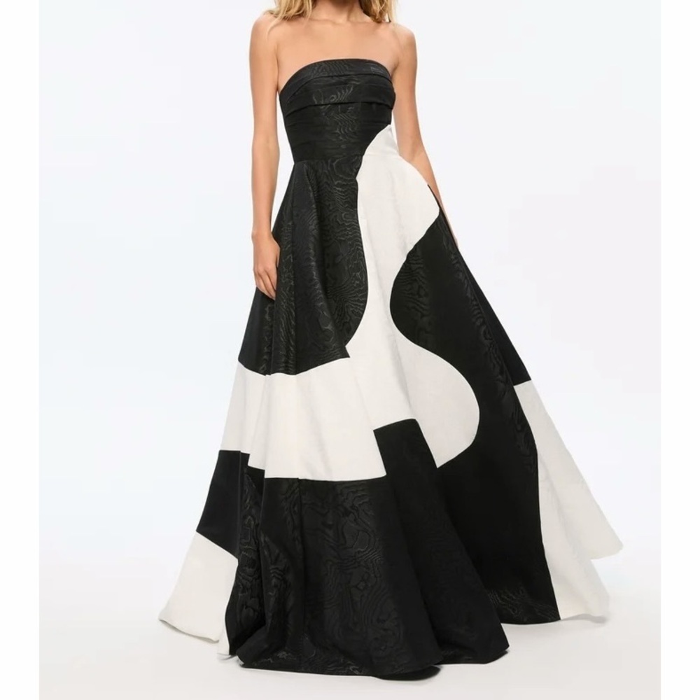Alice + Olivia Bridgette Maxi Gown Dress Black Off White Ivory Wave Moire 4